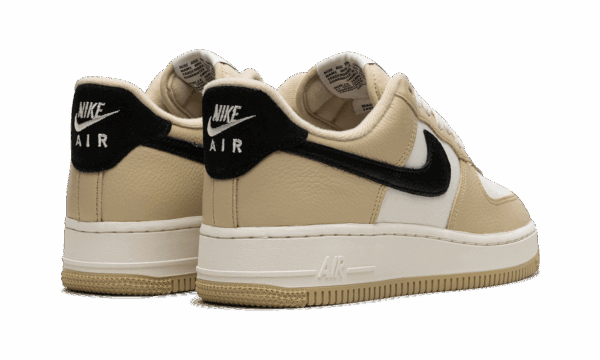 Air Force 1 '07 LX Low "Team Gold" - Image 3