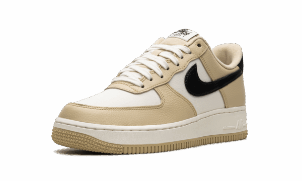 Air Force 1 '07 LX Low "Team Gold" - Image 4