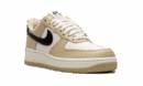 Air Force 1 '07 LX Low "Team Gold"