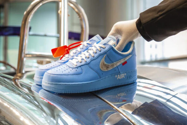 AIR FORCE 1 LOW OFF-WHITE MCA UNIVERSITY BLUE - Image 7