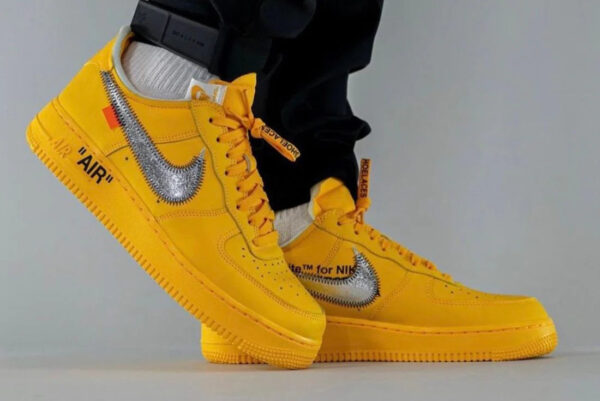 AIR FORCE 1 LOW OFF-WHITE UNIVERSITY GOLD METALLIC SILVER - Image 3