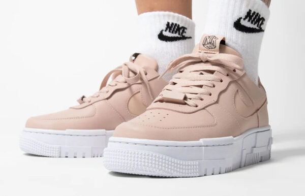AIR FORCE 1 LOW PIXEL PARTICLE BEIGE - Image 5