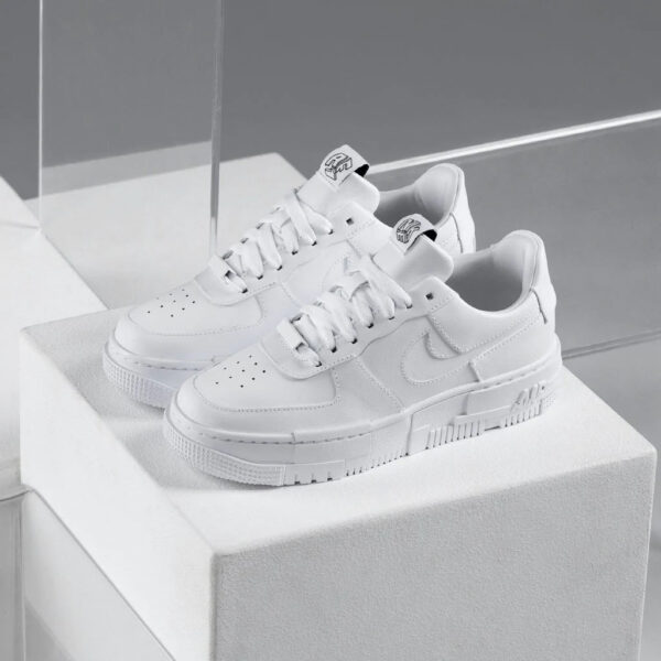 AIR FORCE 1 LOW PIXEL WHITE - Image 5