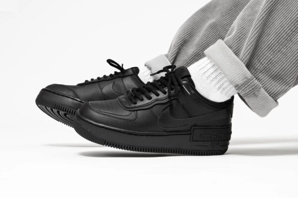 AIR FORCE 1 SHADOW TRIPLE BLACK - Image 5