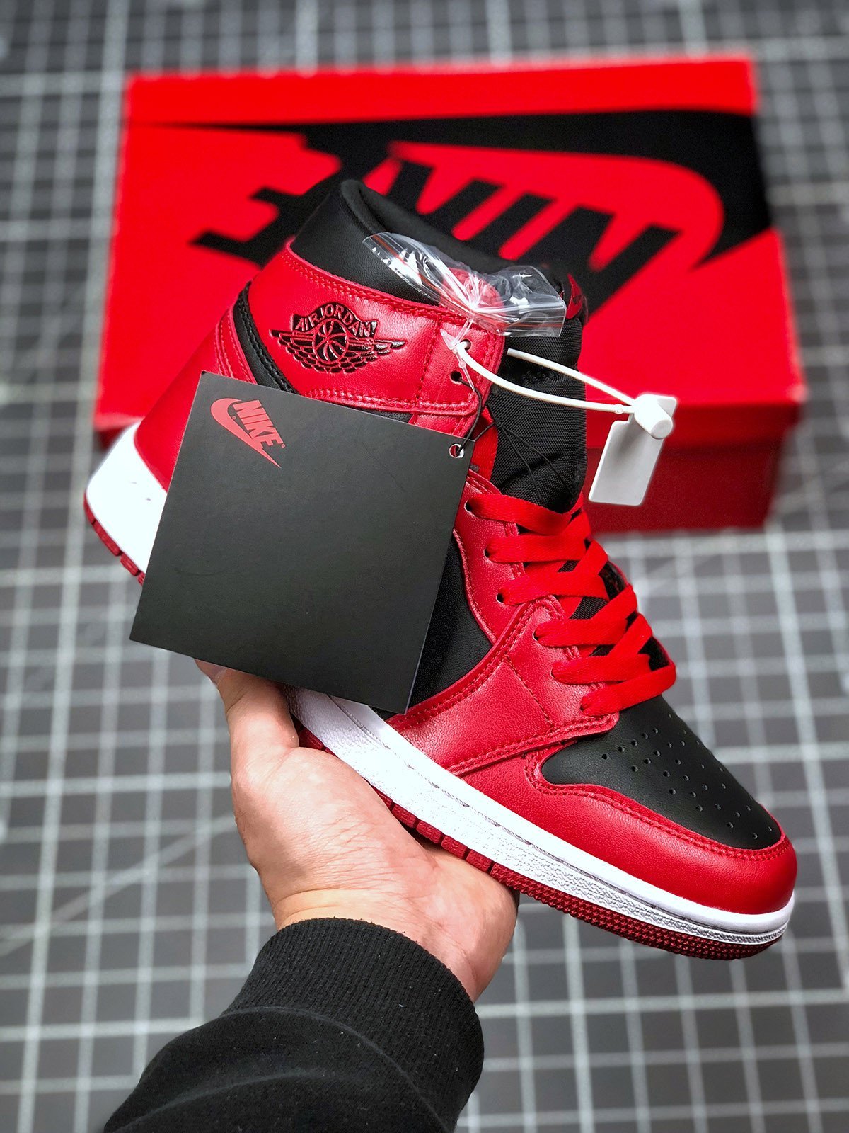 Air Jordan 1 Hi 85 Varsity Red/Black BQ4422-600