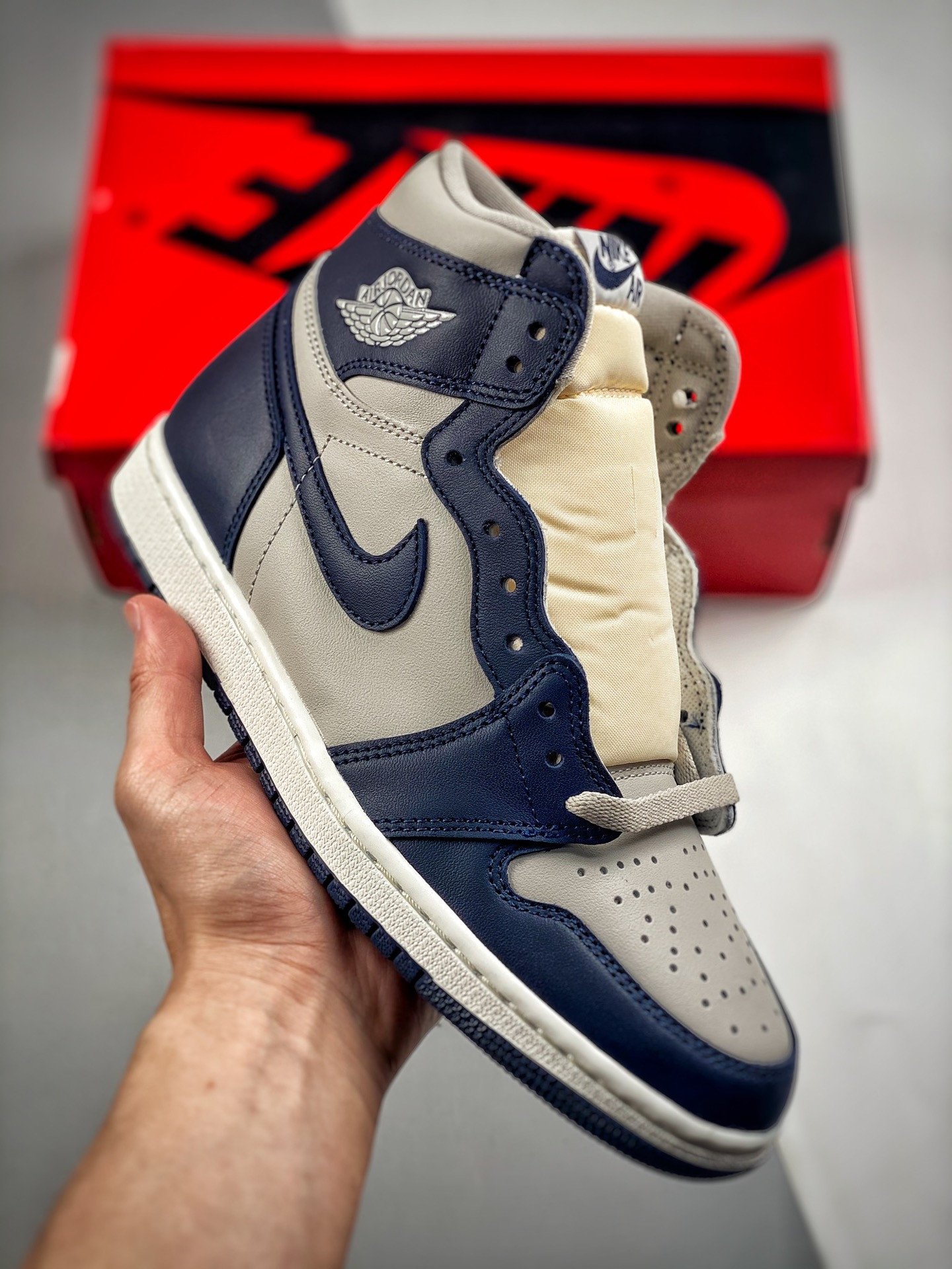 Air Jordan 1 High 85 Georgetown College Navy/White/Tech Grey BQ4422-400