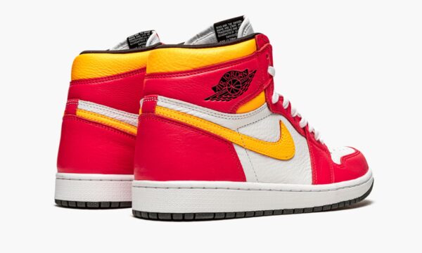 Air Jordan 1 High OG Light Fusion Red - Image 4