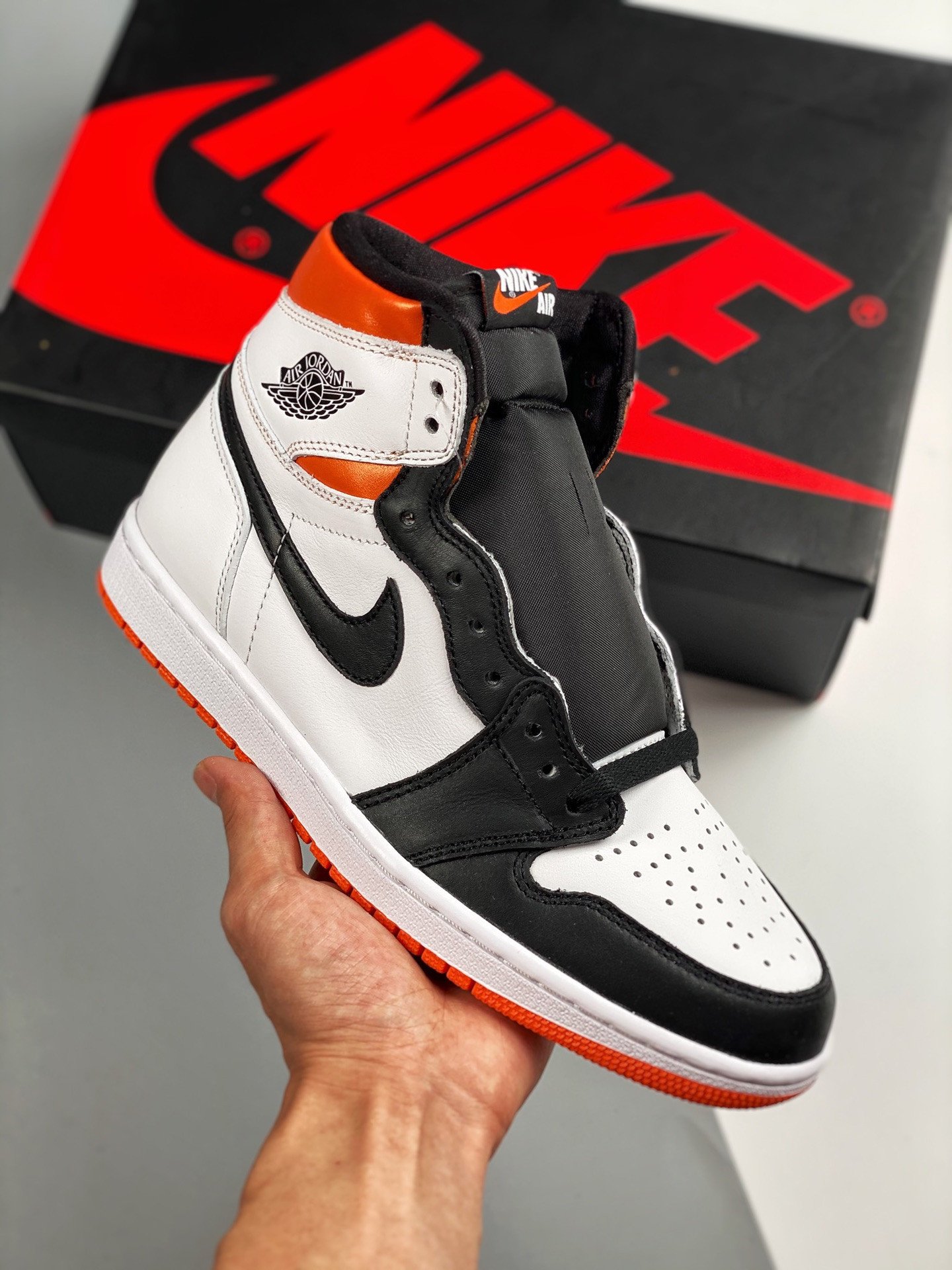 Air Jordan 1 High OG White/Electro Orange-Black 575441-180