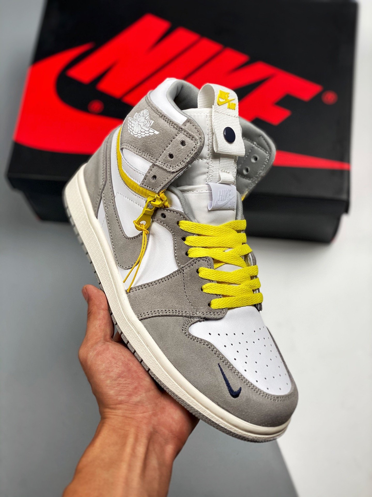 Air Jordan 1 High Switch Light Smoke Grey CW6576-100