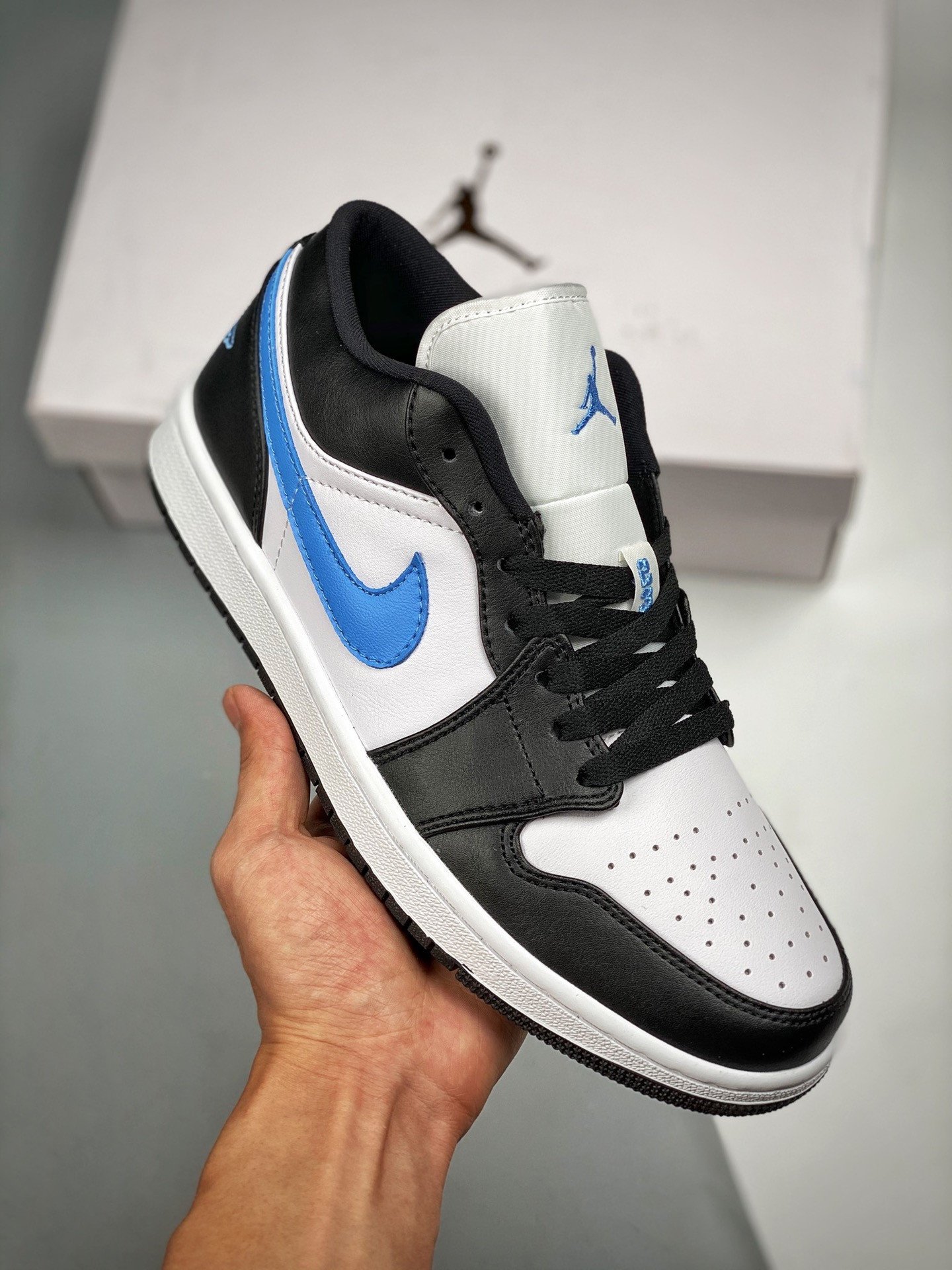 Air Jordan 1 Low Black/University Blue-White DC0774-041
