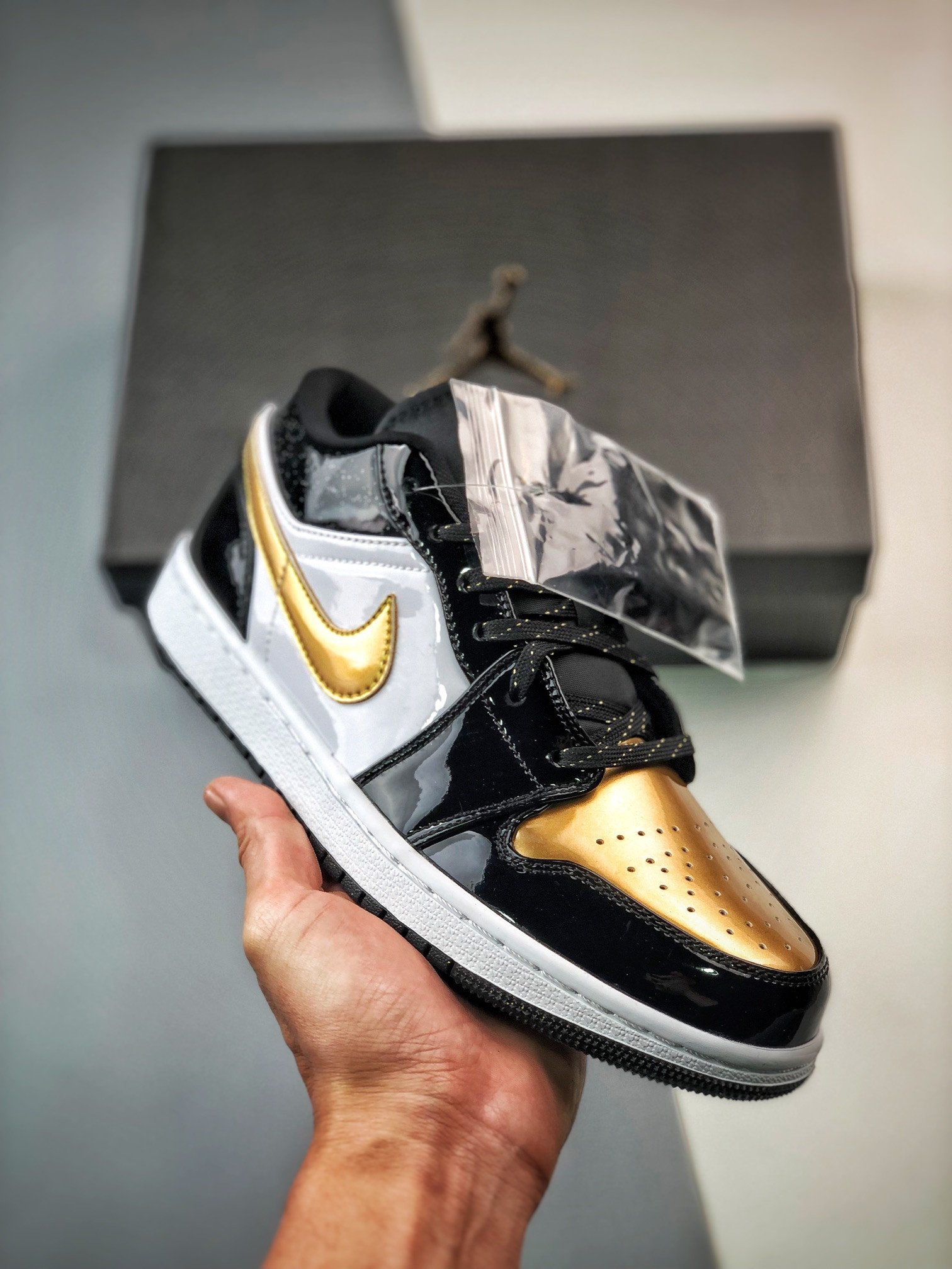 Air Jordan 1 Low Copper Toe Metallic Gold/Black-White DR6970-071