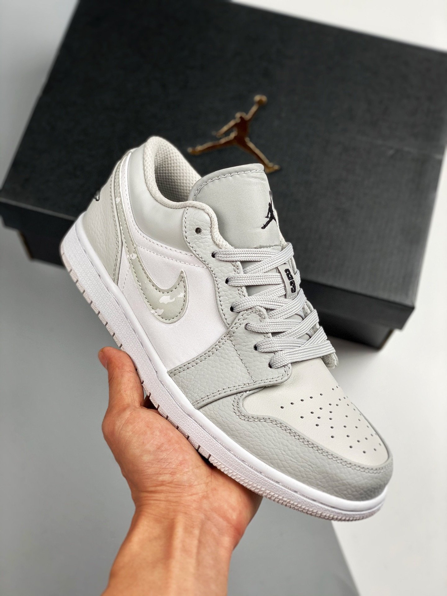 Air Jordan 1 Low Grey Camo DC9036-100