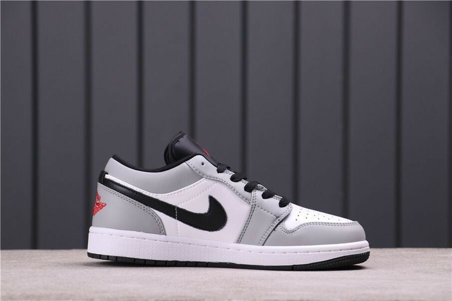 Air Jordan 1 Low Light Smoke Grey Basketball Shoes 553558-030 Men size 7 - 12 US