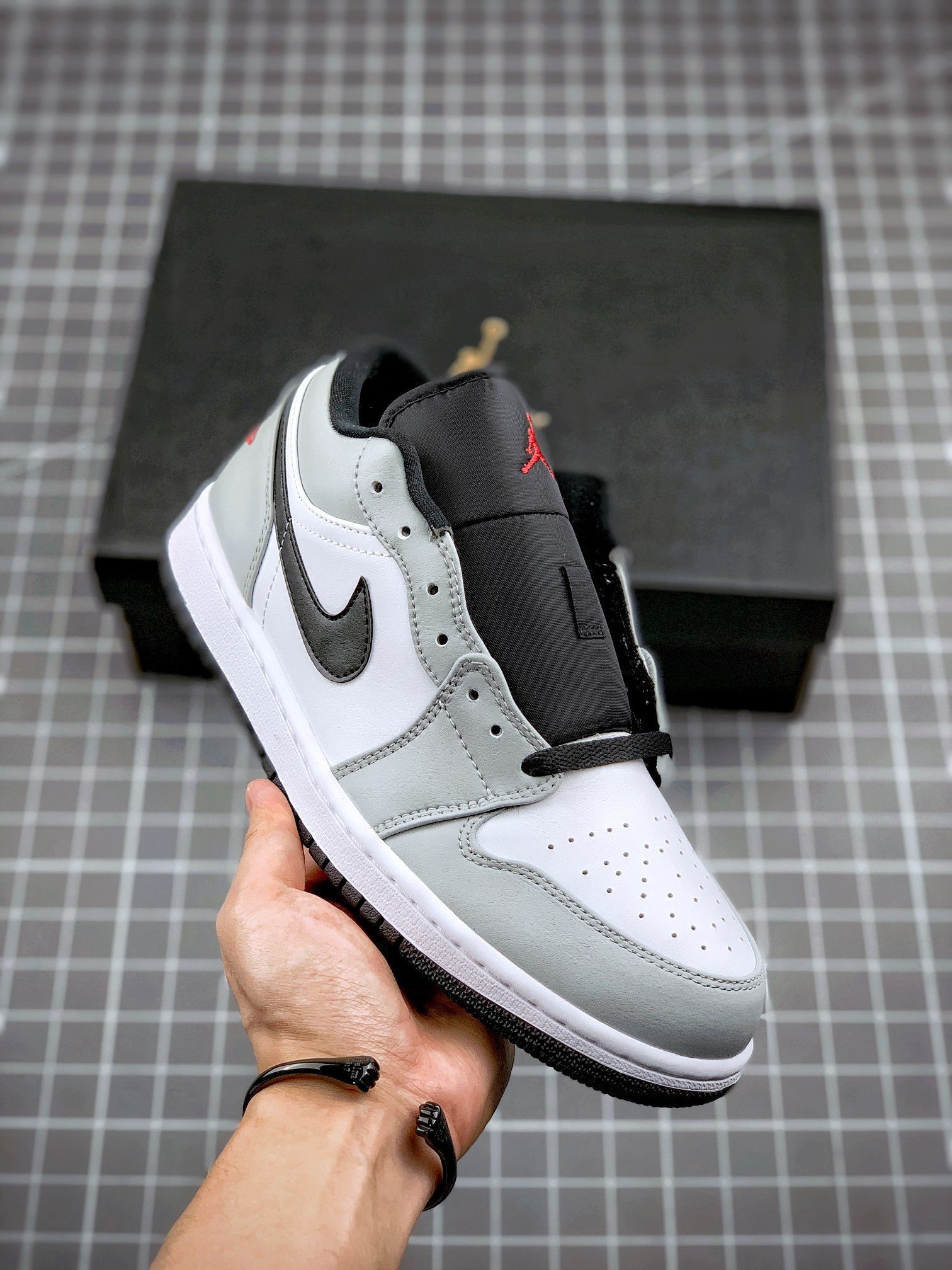 Air Jordan 1 Low Light Smoke Grey Red 553558-030