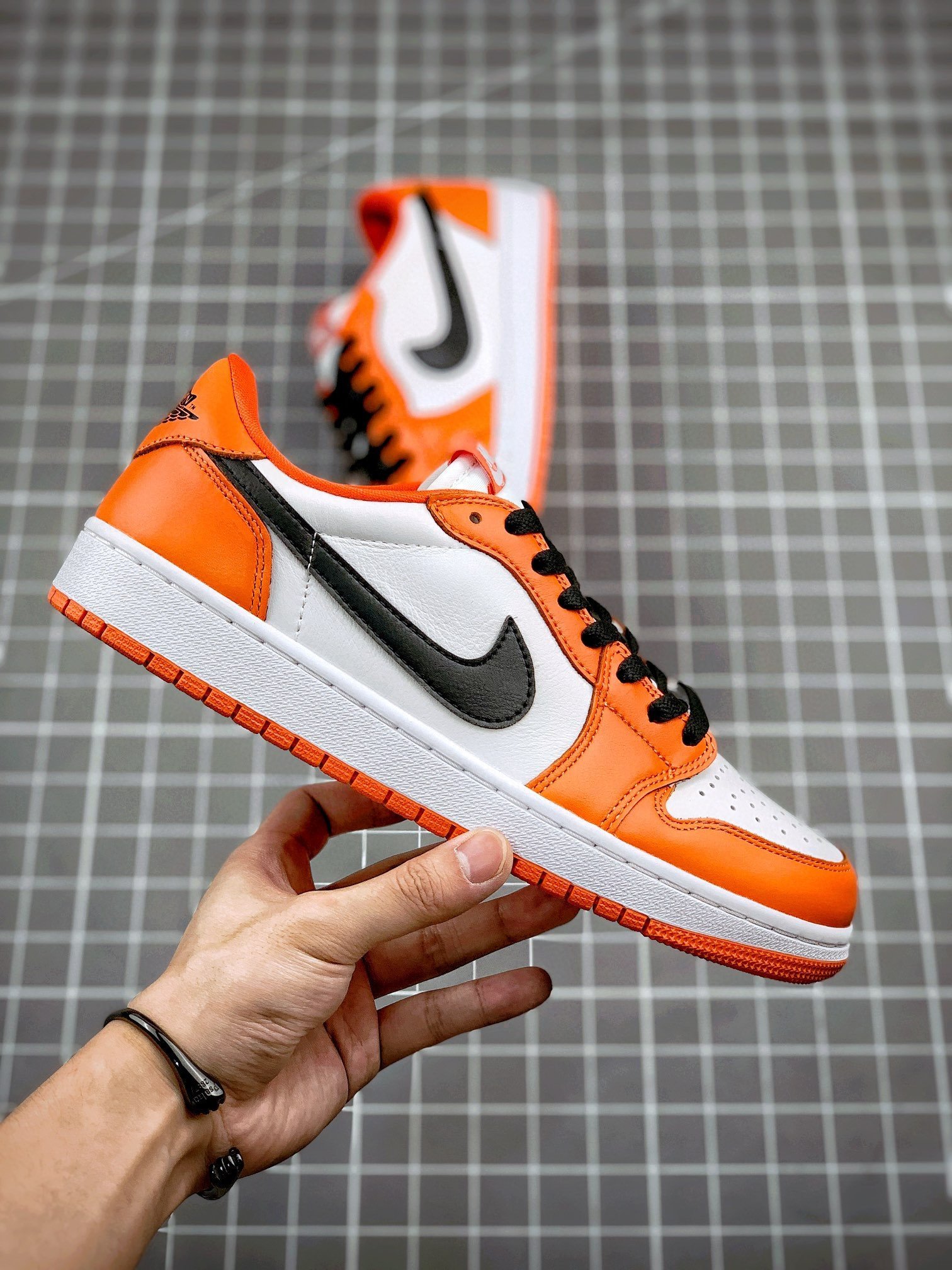 Air Jordan 1 Low OG Shattered Backboard Orange/White-Black CZ0790-801