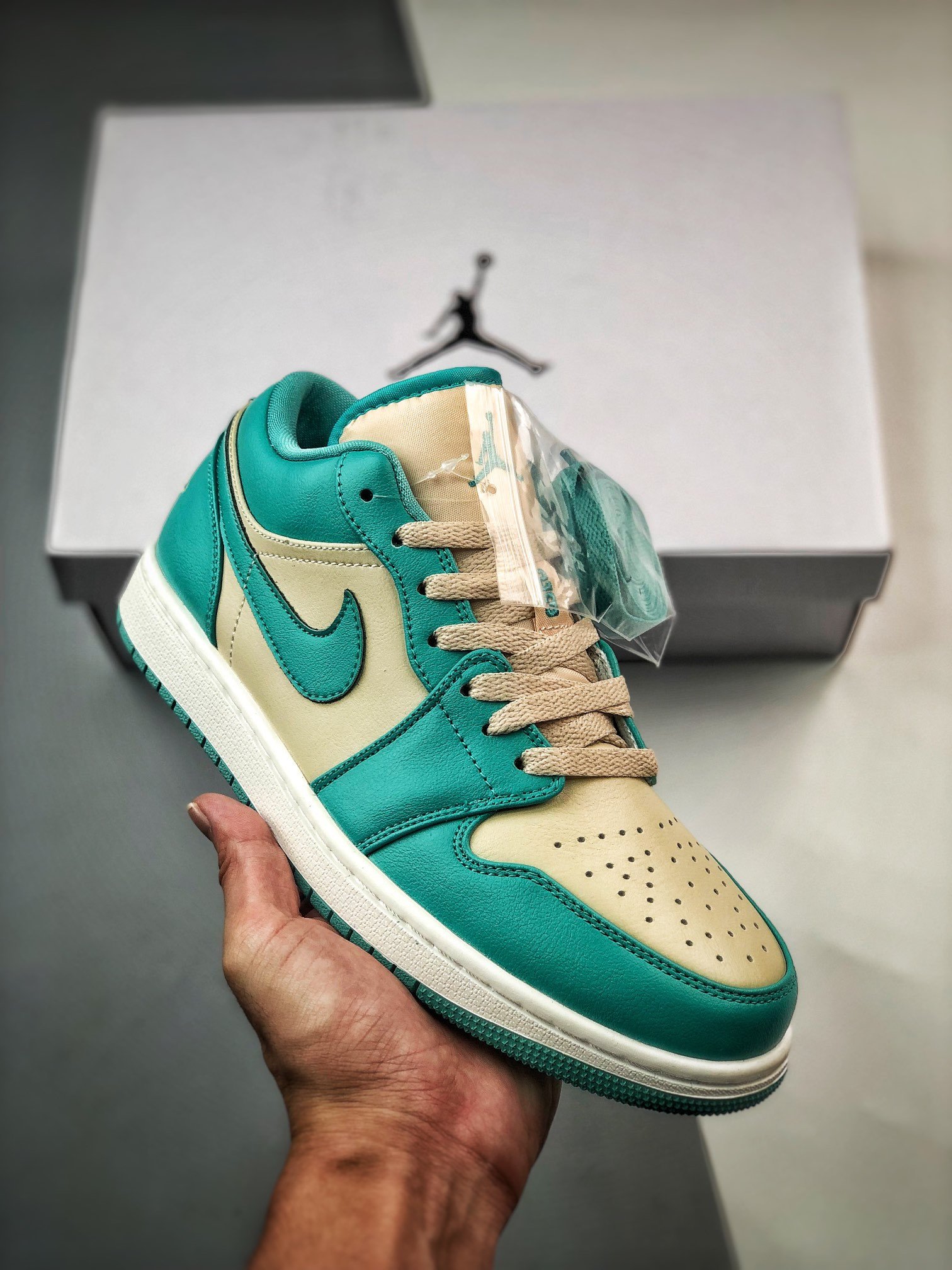 Air Jordan 1 Low Sanddrift/Sail-Washed Teal DC0774-131