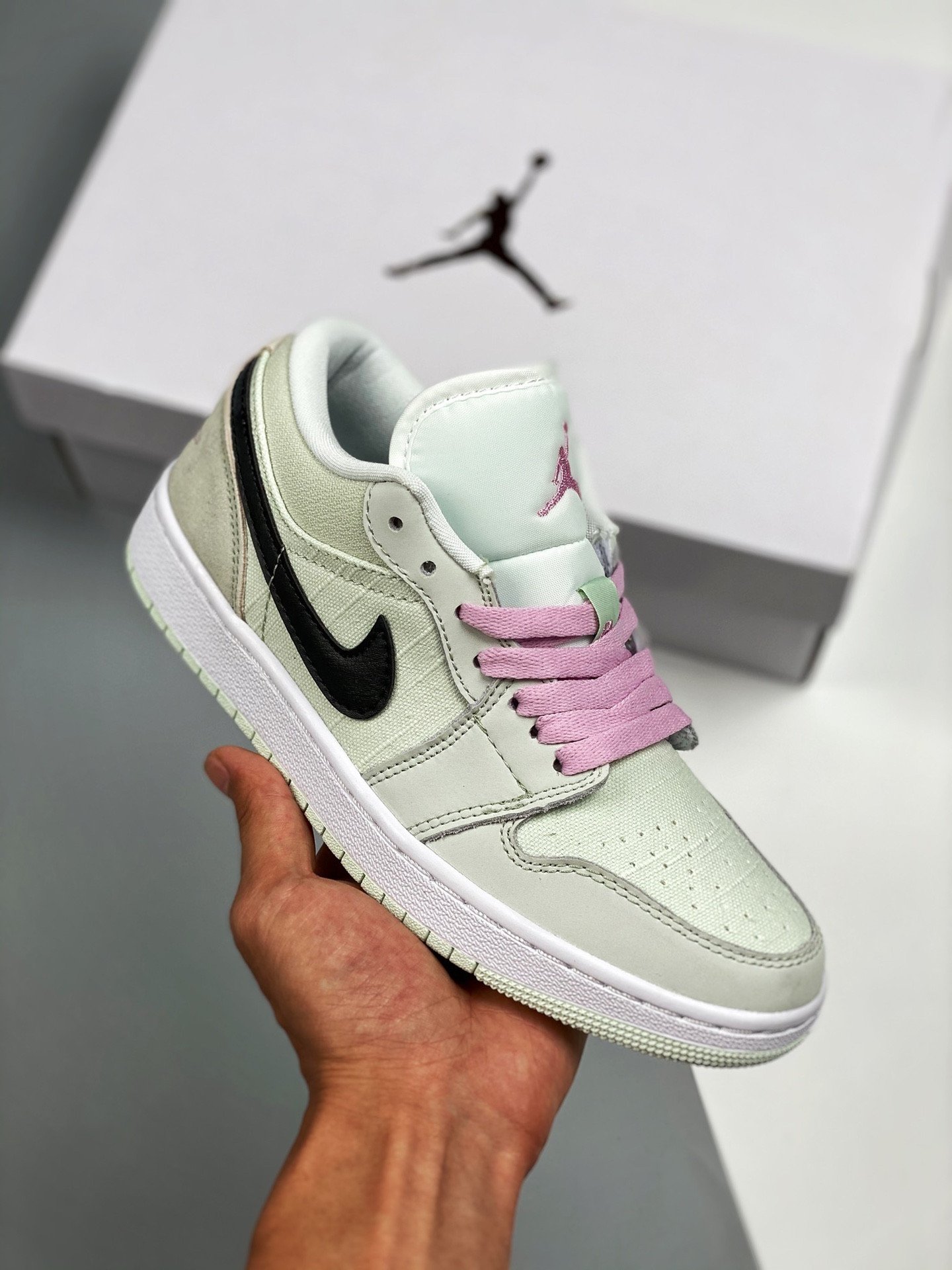 Air Jordan 1 Low SE Barely Green CZ0776-300