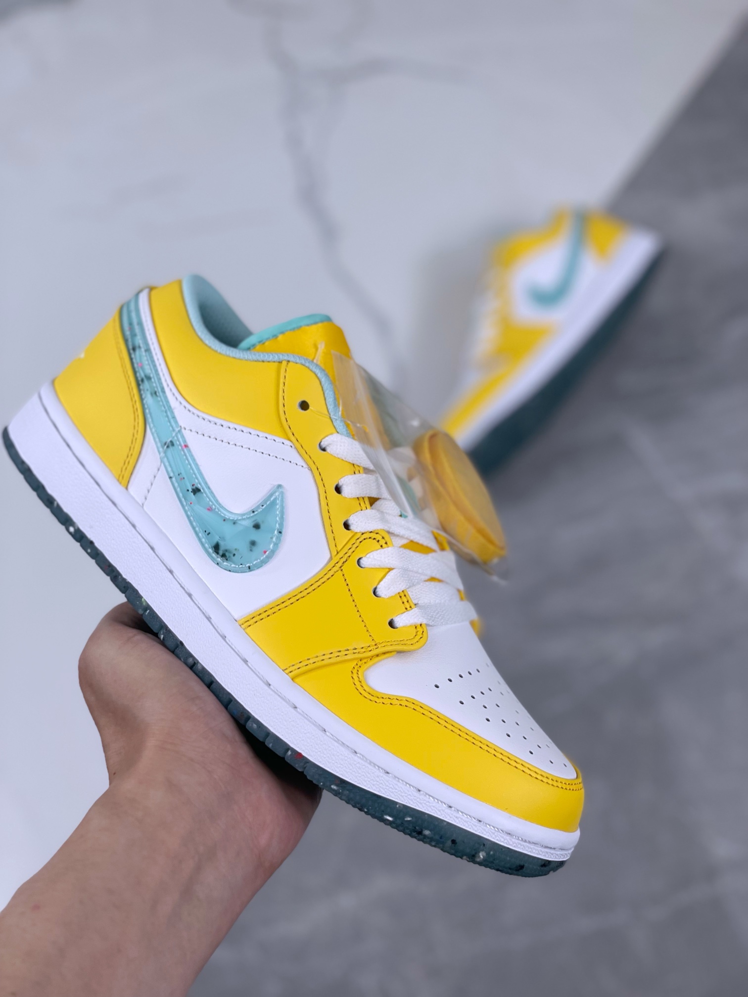 Air Jordan 1 Low SE GS 'Recycled Grind' DX4375-800