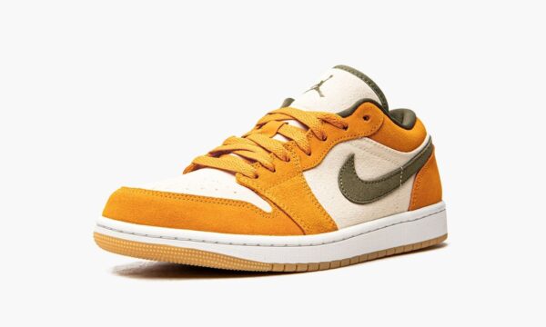 Air Jordan 1 Low SE Light Curry - Image 5