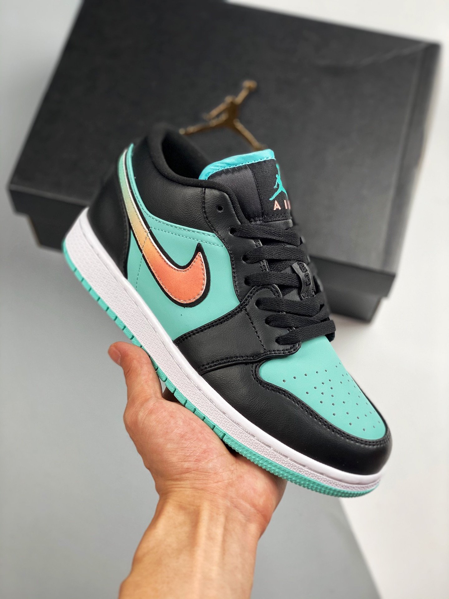 Air Jordan 1 Low SE Tropical Twist Black CK3022-301