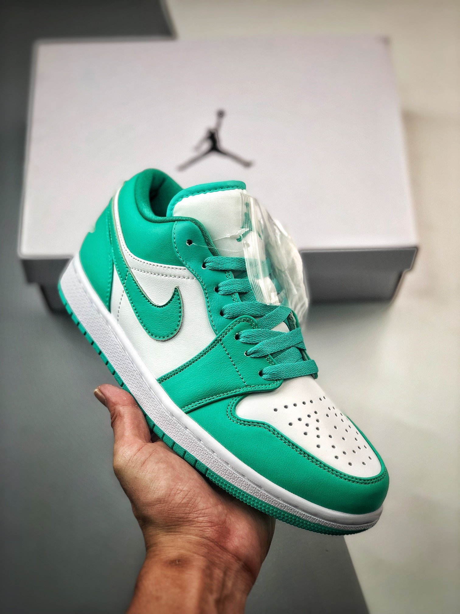 Air Jordan 1 Low Turquoise White DC0774-132
