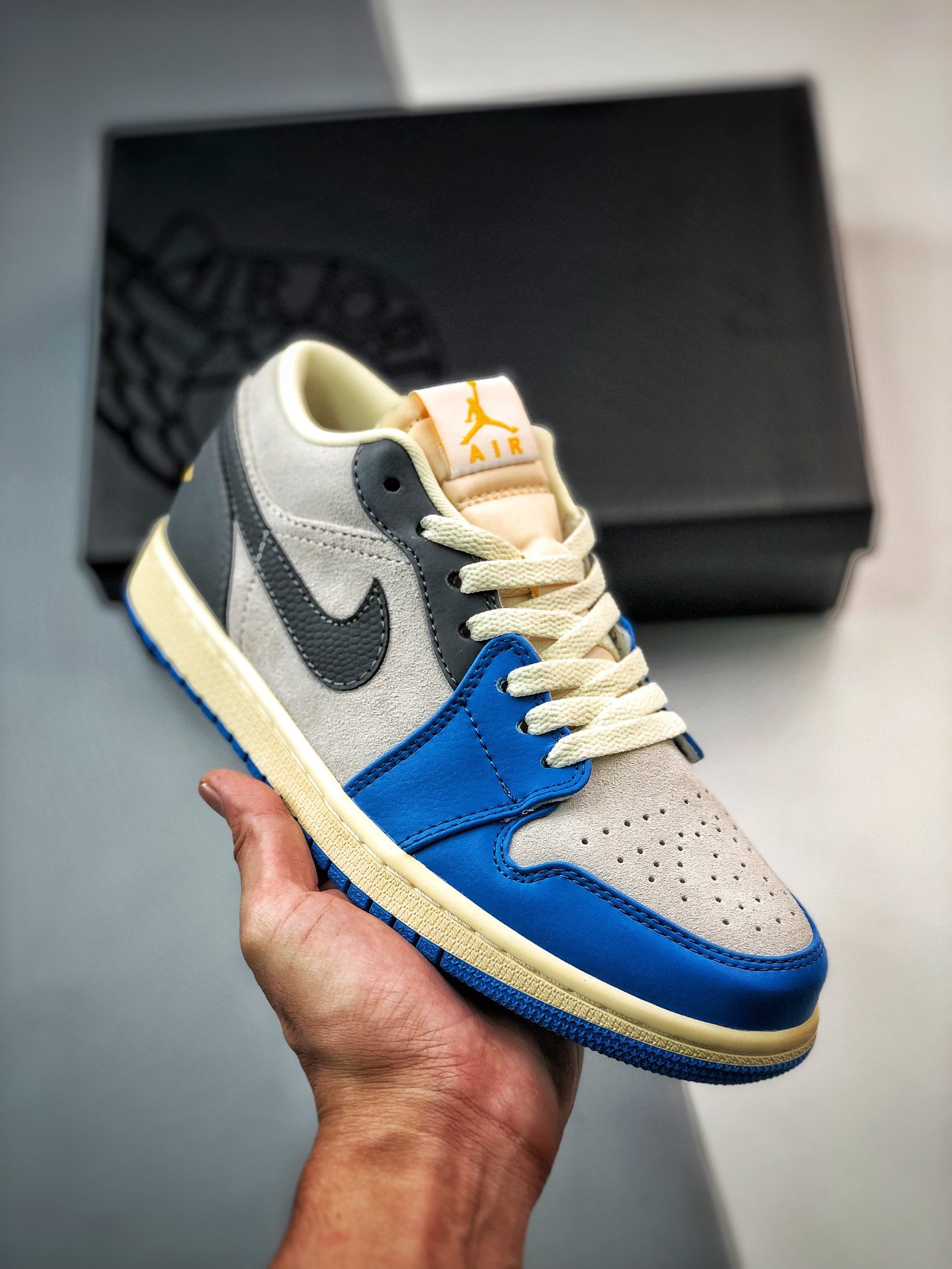 Air Jordan 1 Low UNC Grey White/University Blue-Grey-Sail