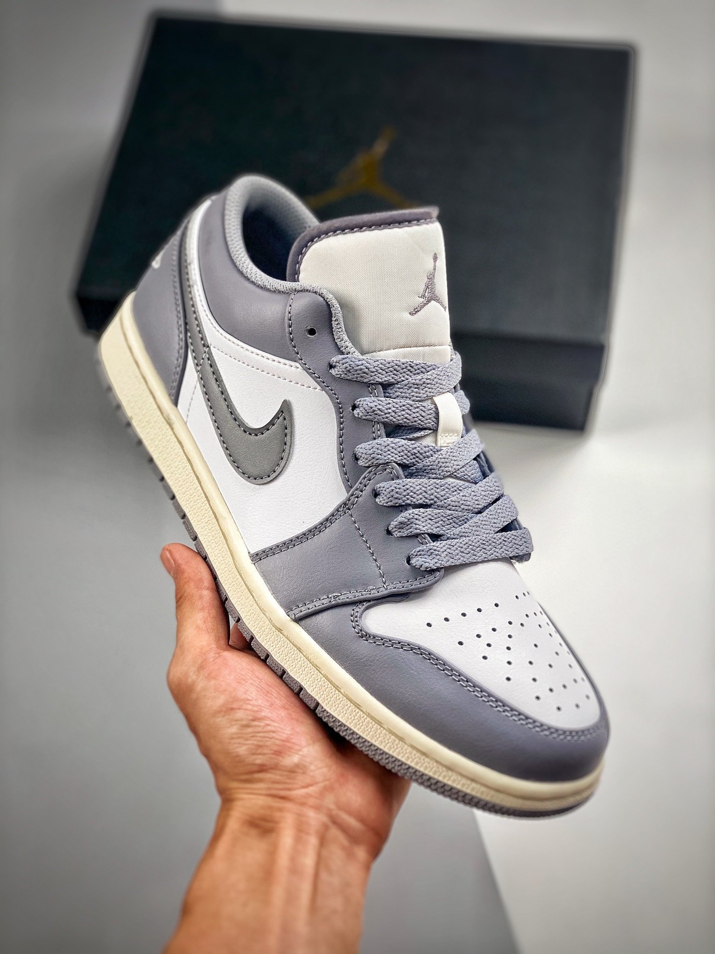 Air Jordan 1 Low Vintage Grey 553558-053