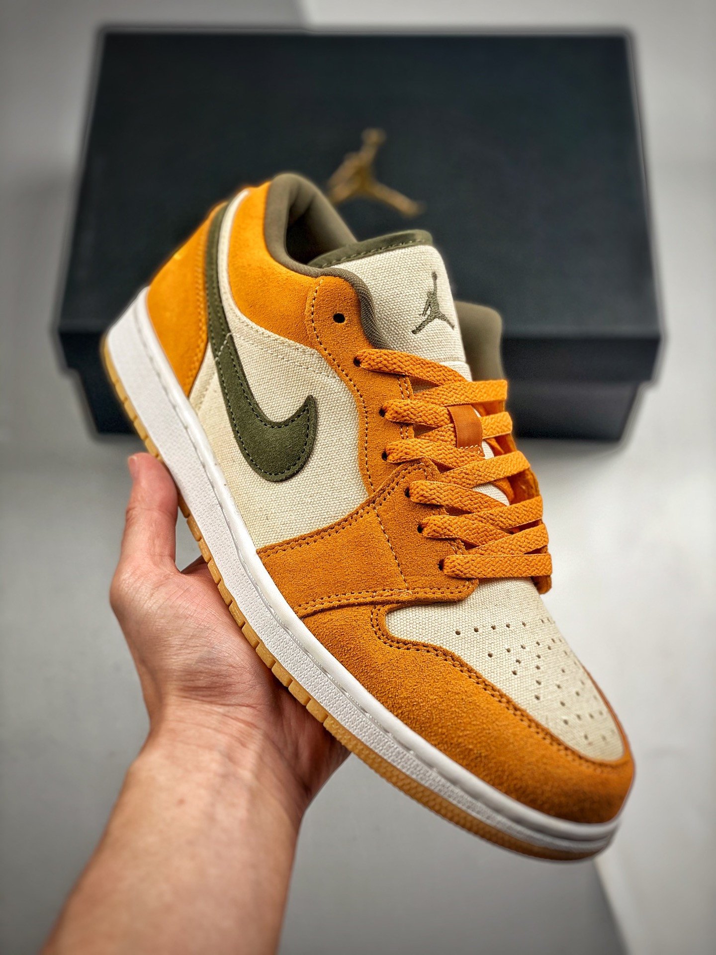 Air Jordan 1 Low White/Light Curry/Medium Olive DH6931-102