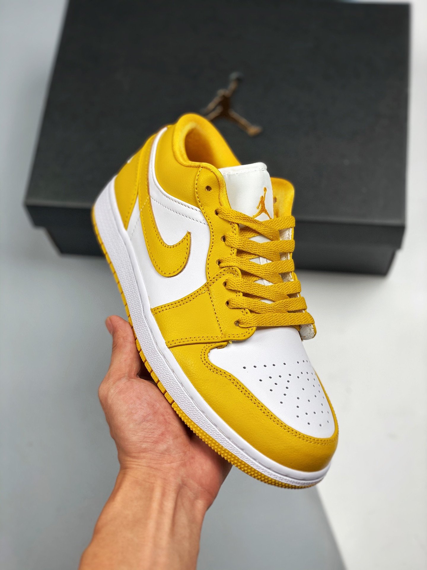 Air Jordan 1 Low White/Pollen 553558-171