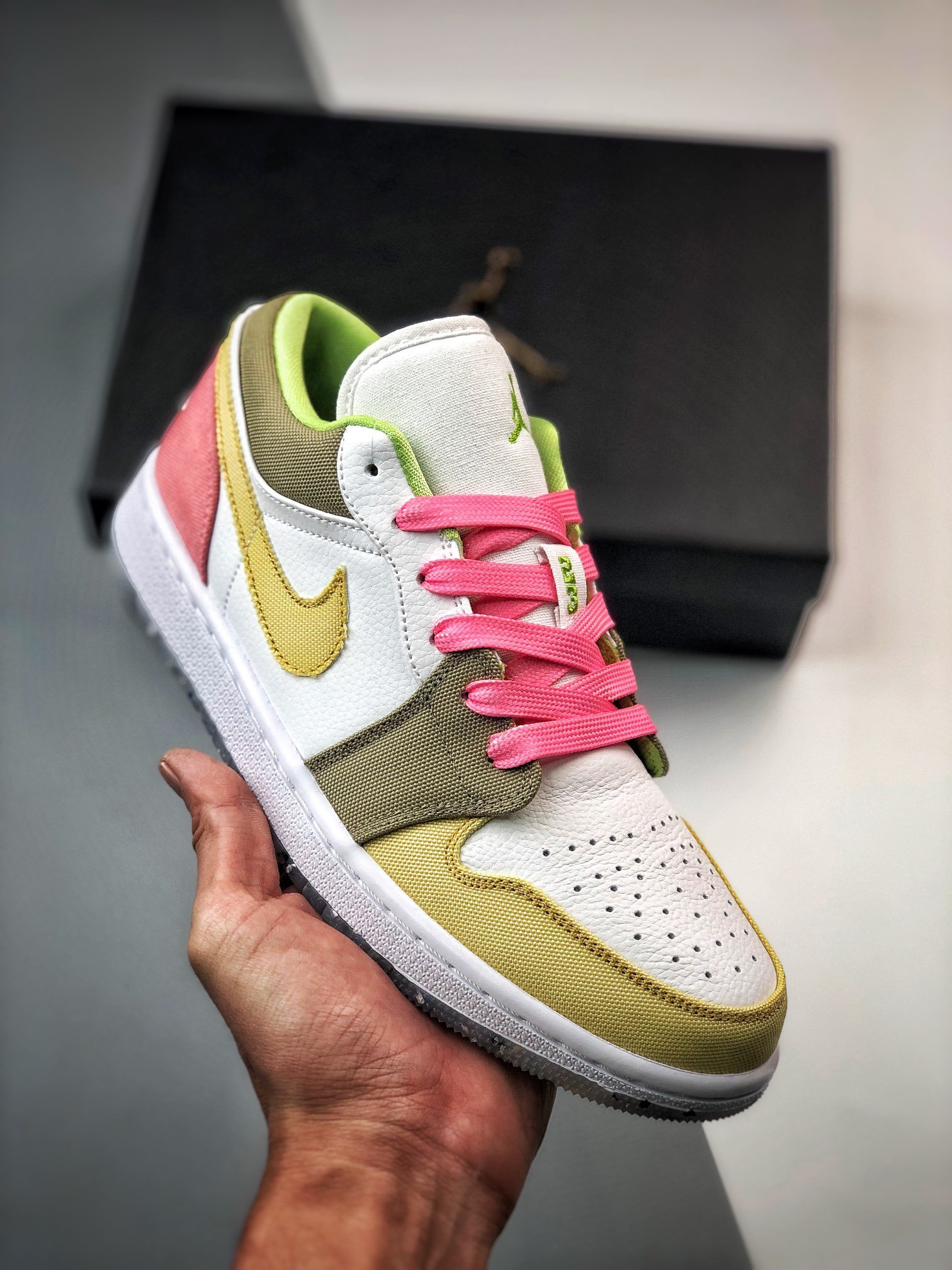 Air Jordan 1 Low White/Vivid Green DJ0341-100