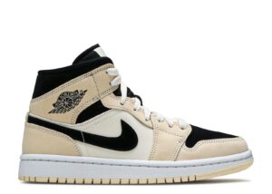 Air Jordan 1 Mid 'Barely Orange' Unfading Sneaker