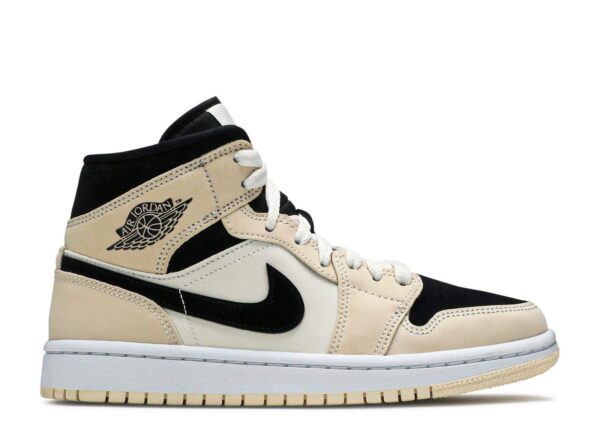 Air Jordan 1 Mid 'Barely Orange' Unfading Sneaker