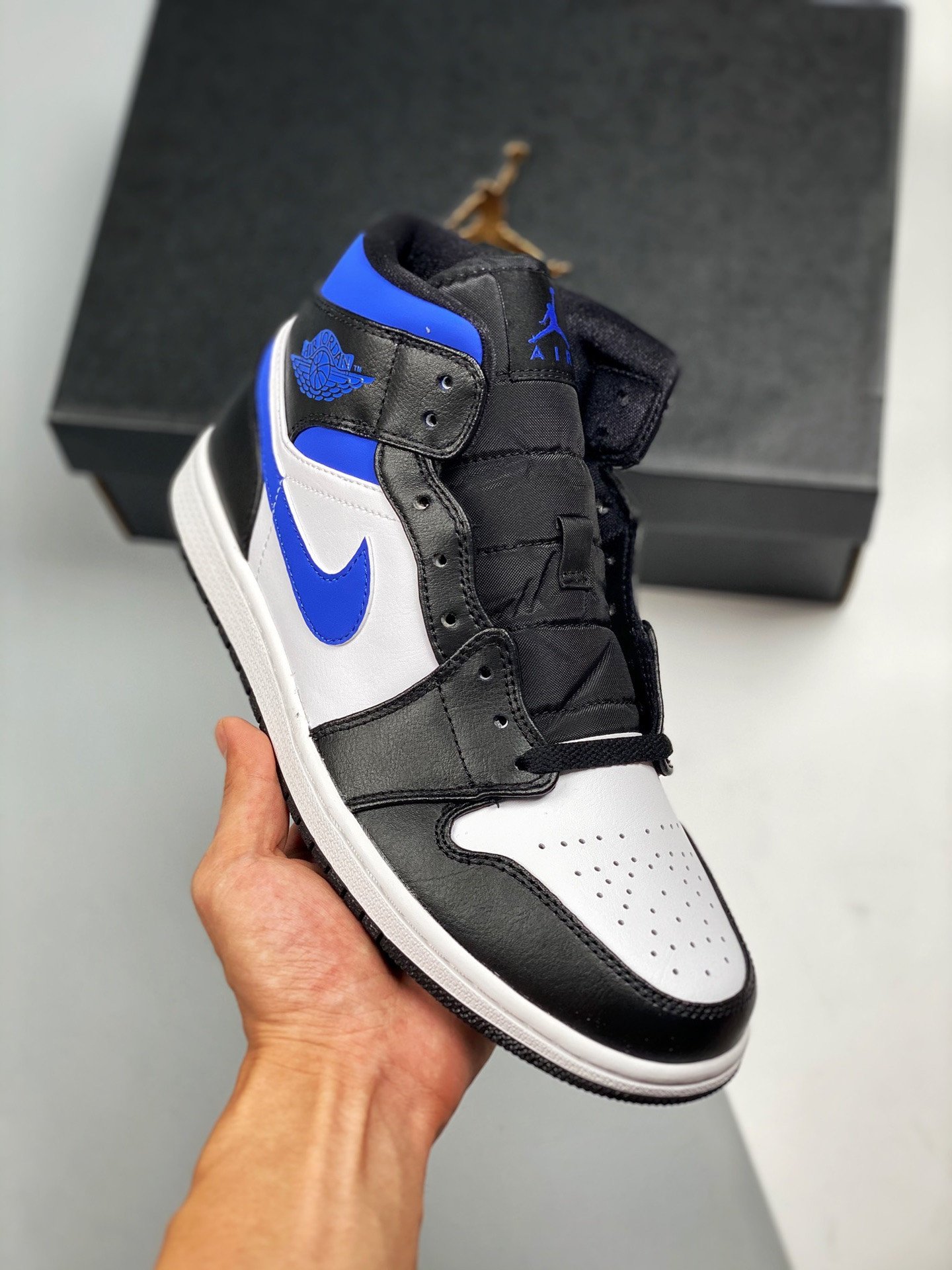 Air Jordan 1 Mid Black White Royal 554724-140
