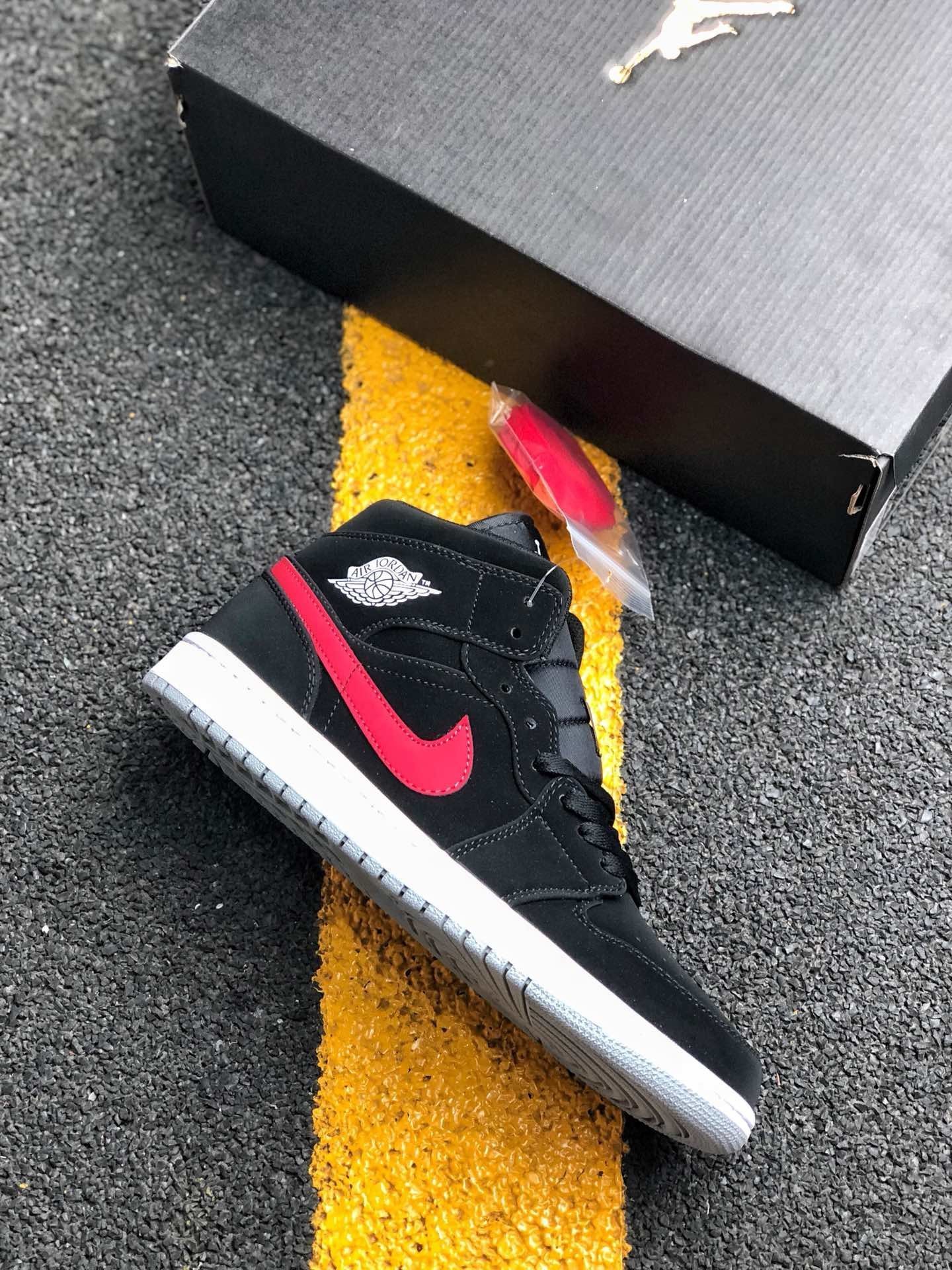 Air Jordan 1 Mid Black/Varsity Red-White 554724-065