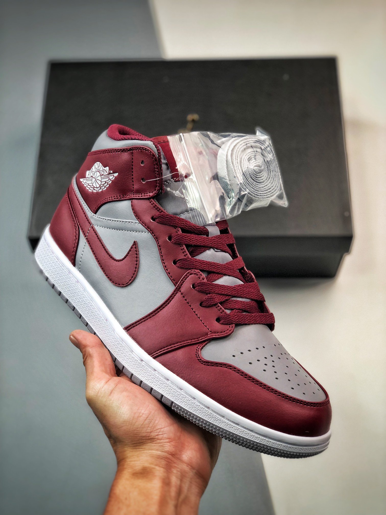 Air Jordan 1 Mid Cherrywood Red/Cement Grey/White DQ8426-615