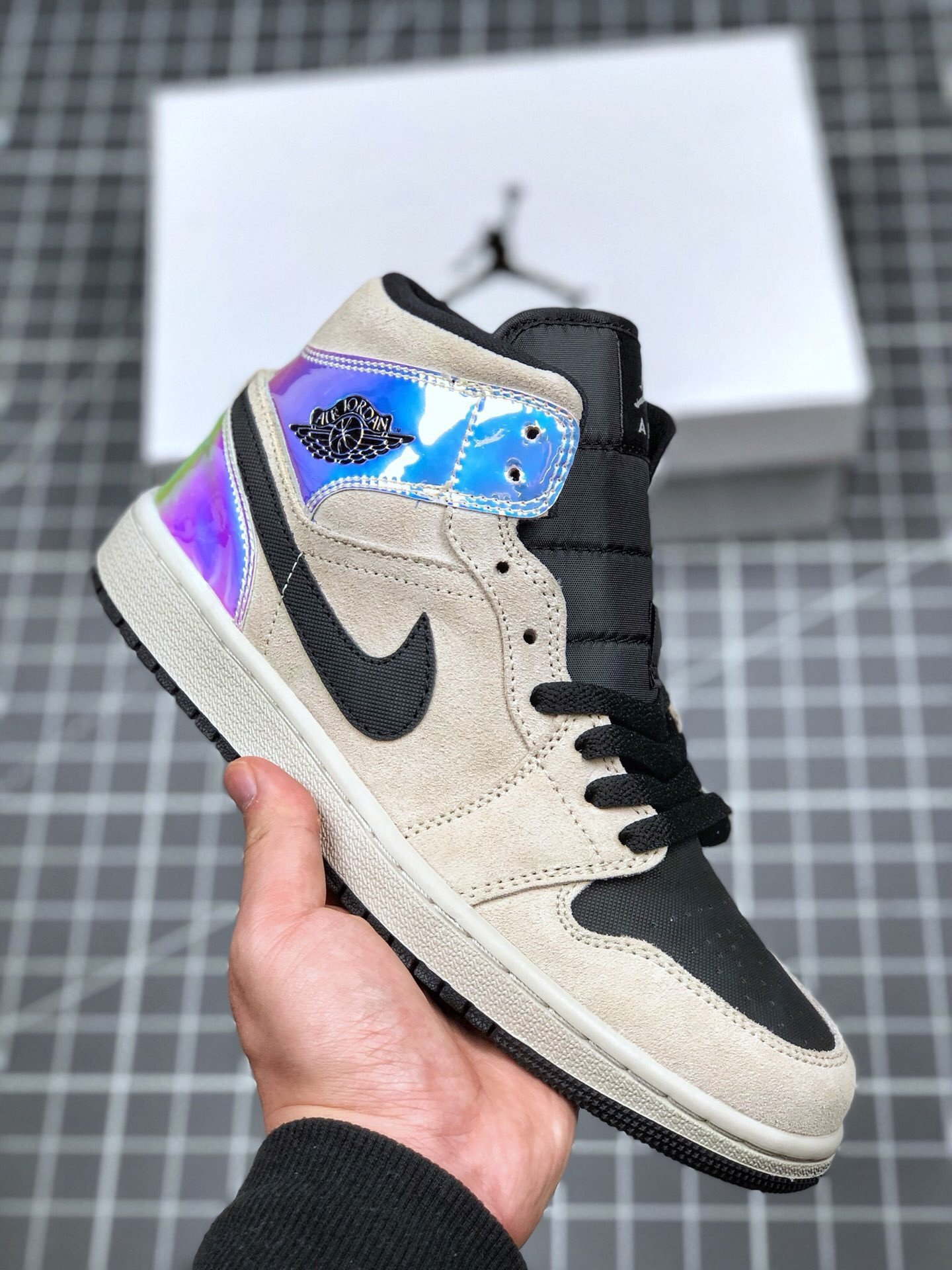 Air Jordan 1 Mid Iridescent Pinkish/Beige-Black BQ6472-602