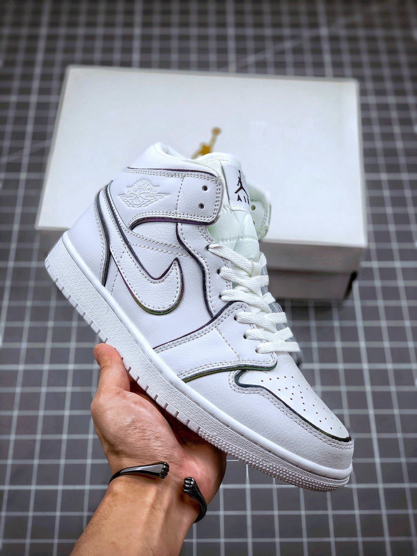Air Jordan 1 Mid Iridescent Reflective' White CK6587-100
