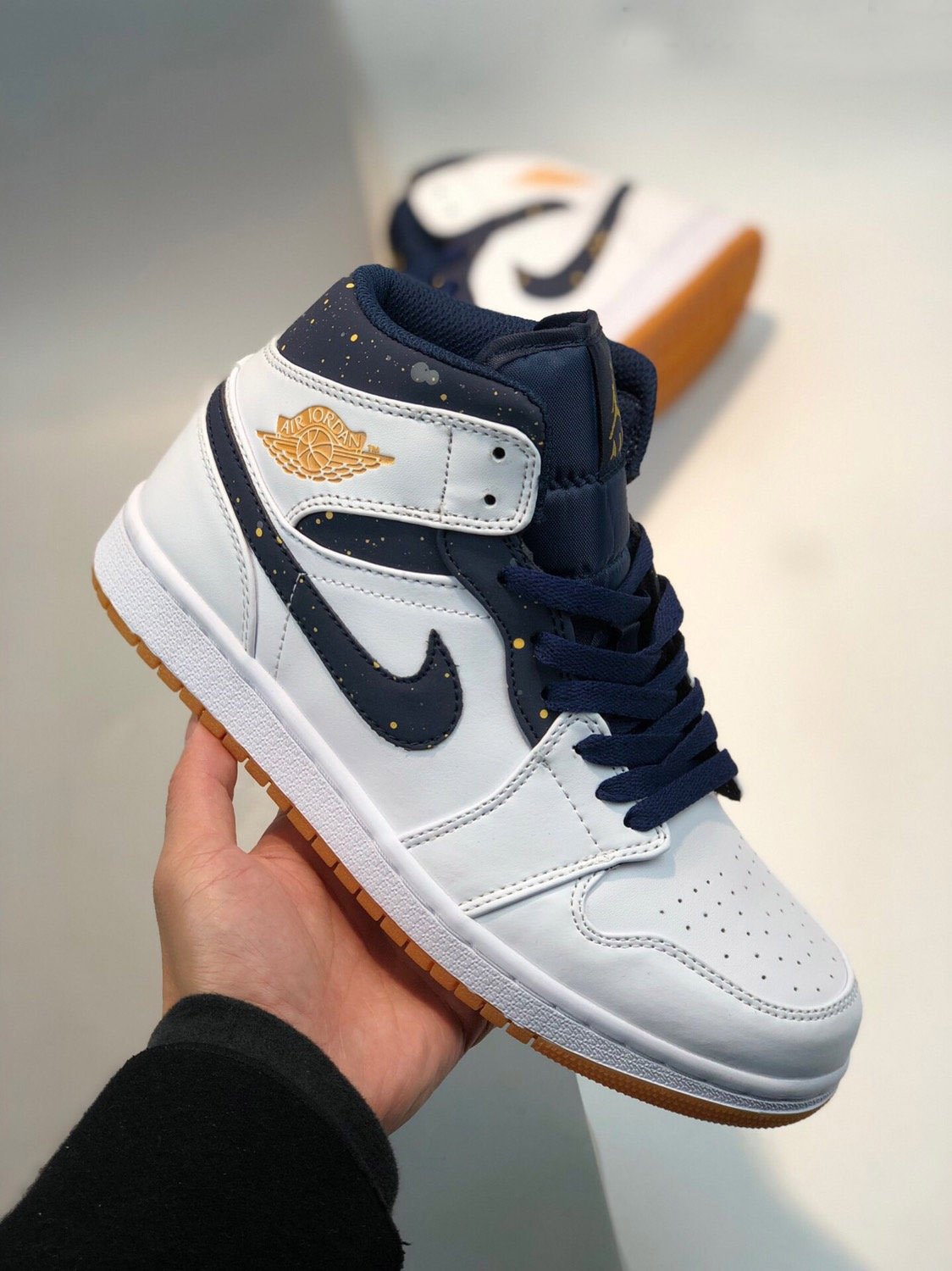 Air Jordan 1 Mid "Jeter" Sail/Bronze-College Navy AH6342-104