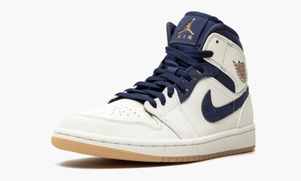 Air Jordan 1 Mid Jeter - Image 5