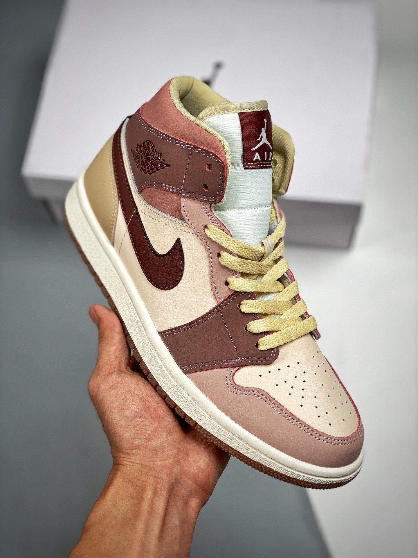Air Jordan 1 Mid Mixed-Color DO7440-821