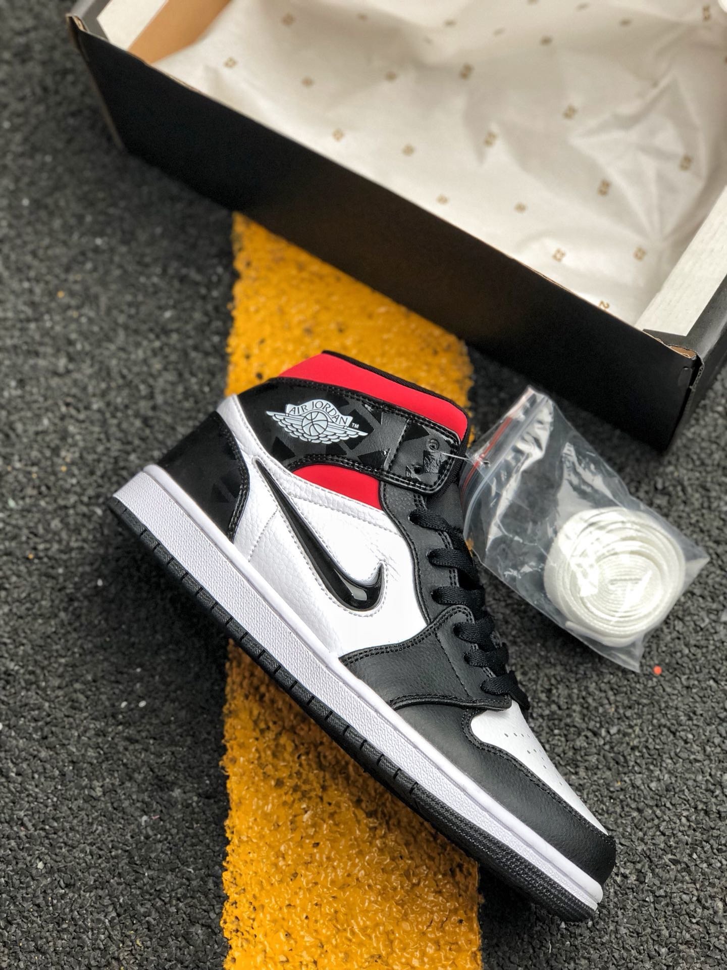 Air Jordan 1 Mid Quai 54 Black/White-Multi-Color CJ9219-001