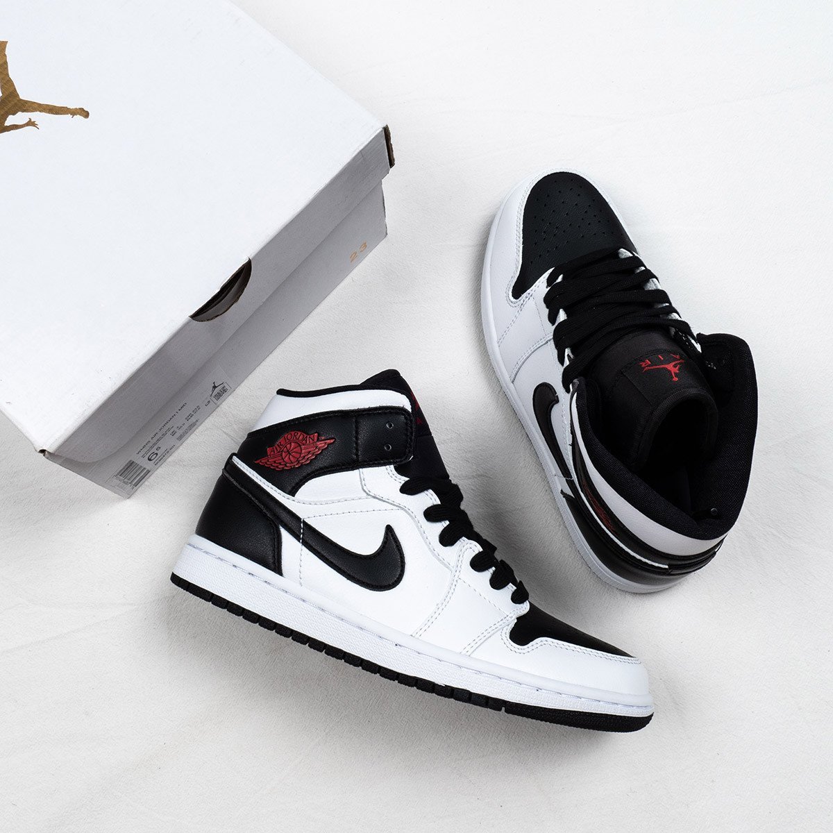 Air Jordan 1 Mid 'Reverse Black Toe' White Black Red BQ6472-101