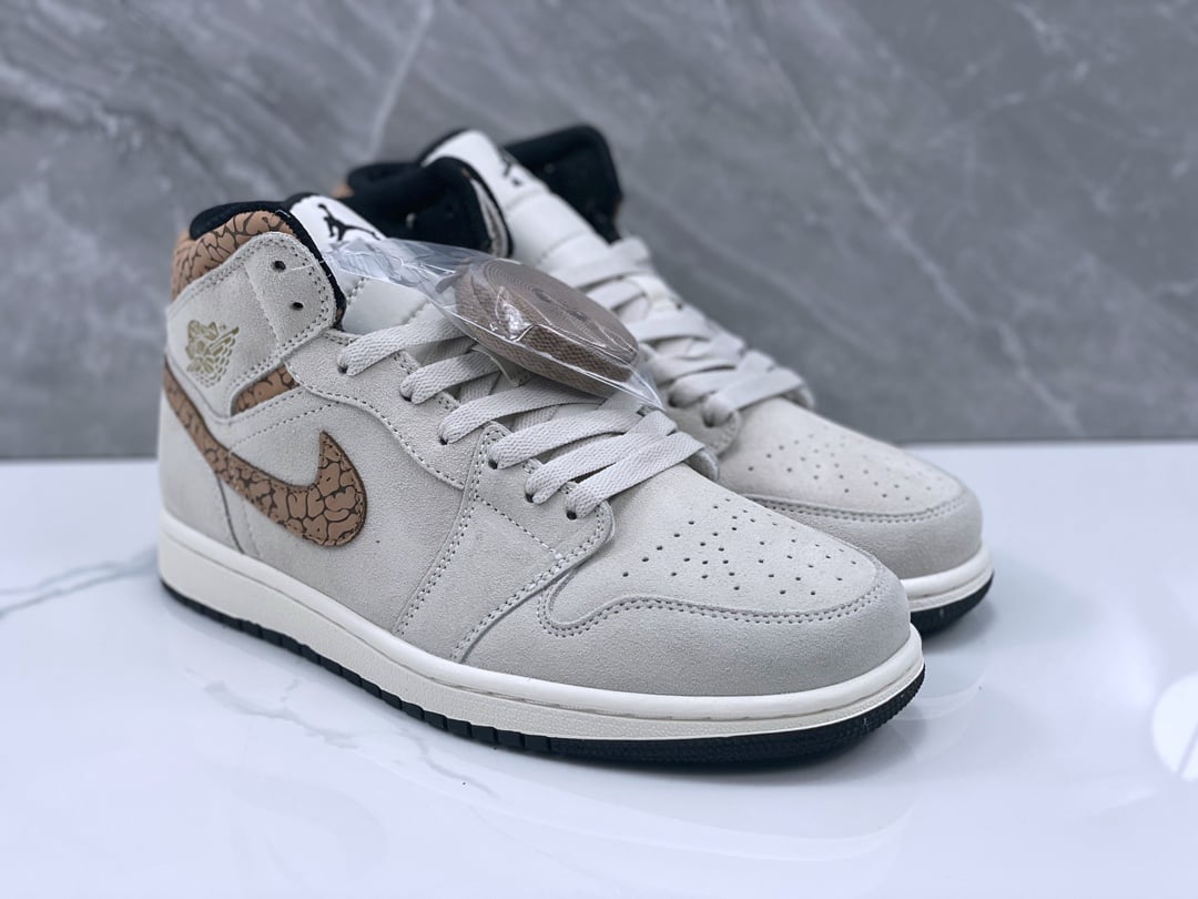 Air Jordan 1 Mid SE 'Brown Elephant' DZ4129-102