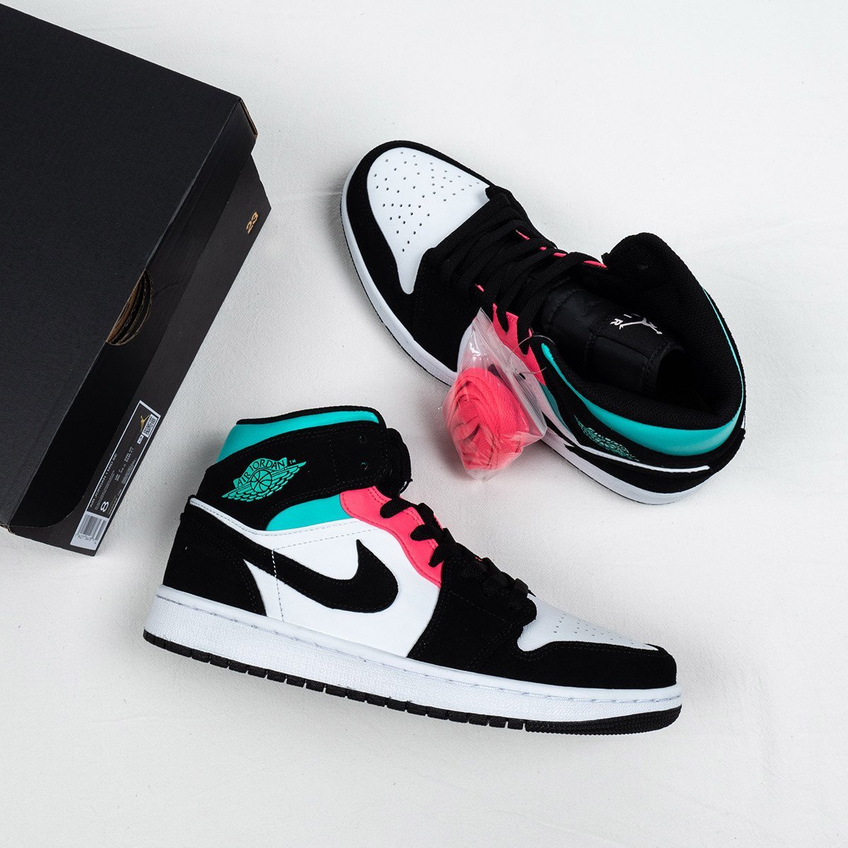 Air Jordan 1 Mid South Beach 852542-116
