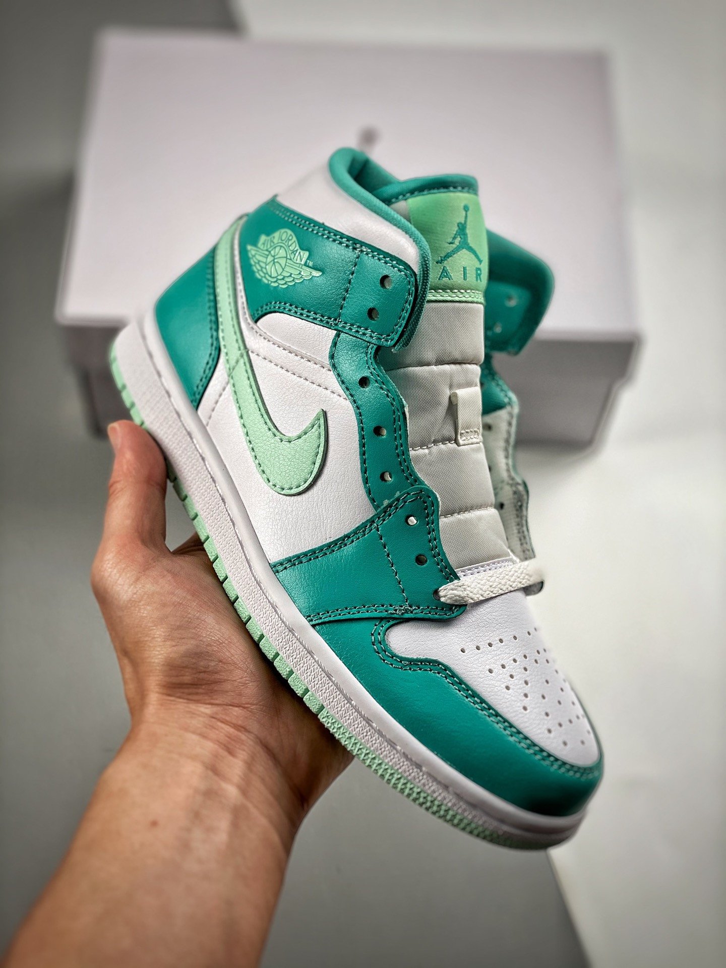 Air Jordan 1 Mid White/Marine Green DV2229-300