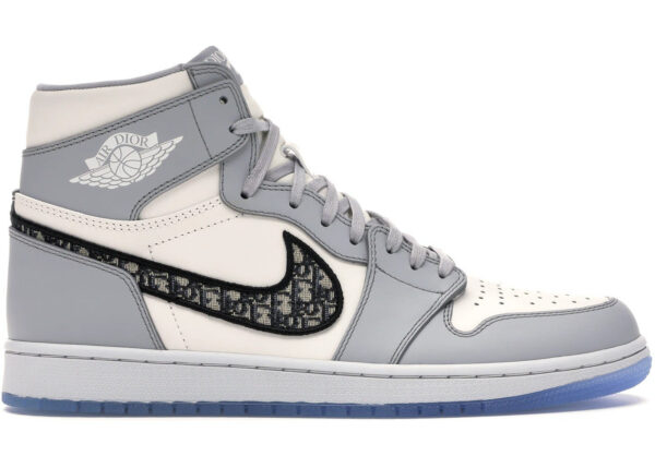 Air Jordan 1 Retro High CN8607 - Image 4