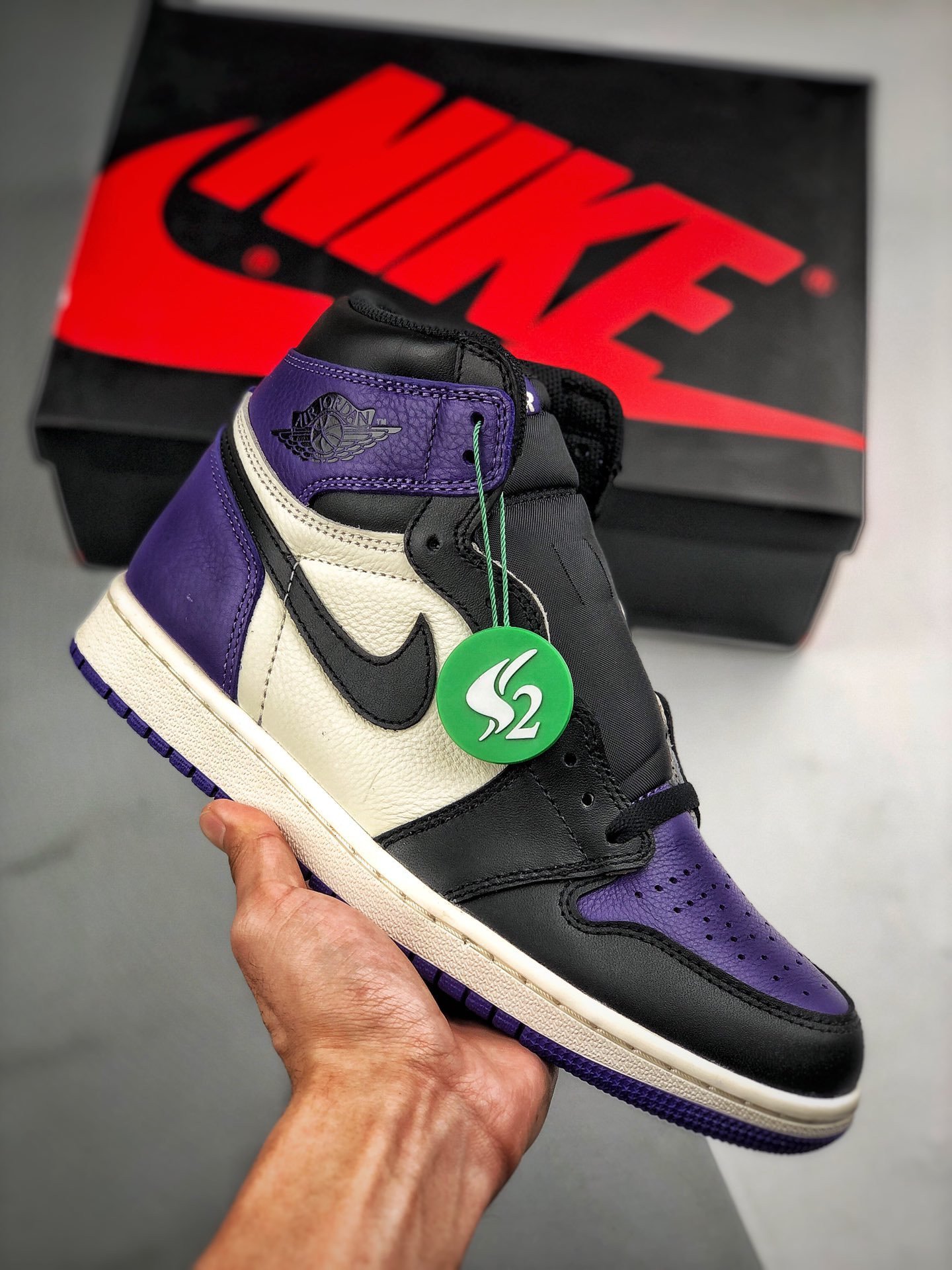 Air Jordan 1 Retro High Court Purple/Sail-Black 555088-501