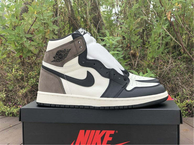 Air Jordan 1 Retro High Dark Mocha