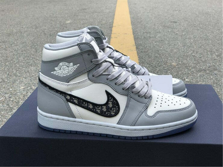 Air Jordan 1 Retro High Dior