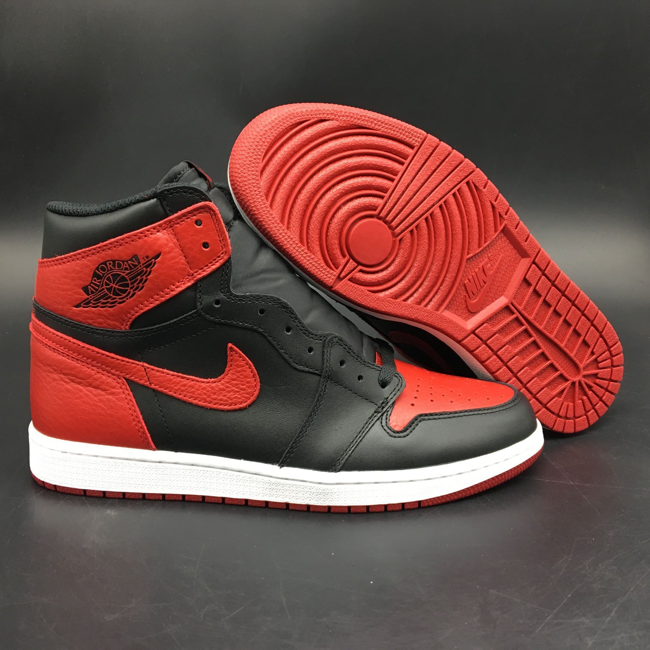 Air Jordan 1 Retro High OG Banned Men's Shoes